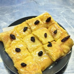 โรตีกล้วย+ลูกเกด+ไข่