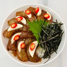 ข้าวหน้ากุ้งดองน้ำปลากวน 8 ตัว