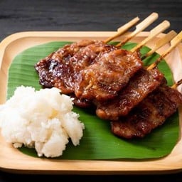 กะเพราแม่เรา&หมูปิ้งลูกชิ้นปิ้งสาขา2 ลูกแม่เรา