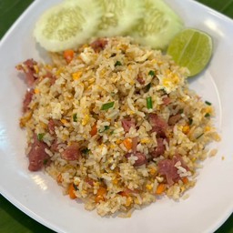 ข้าวผัดแหนม
