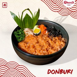 ข้าวหน้าปลาแซลมอนสับ