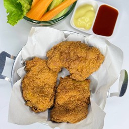 สะโพกไก่ทอดพริกไทยดำ