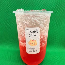 สตอเบอรี่โซดา