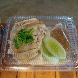 เจนข้าวมันไก่ ตลาดร่วมเจริญ