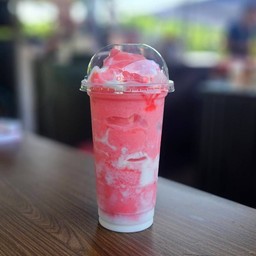 สตอเบอรี่ปั่น