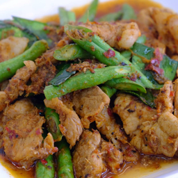ผัดพริกแกงหมู