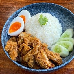 ข้าวไก่ทอด กลมกรอบ โครงการเทียนชัย แอสเซ็ท