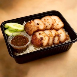 ข้าวหมูอบพริกไทยดำ