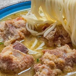บะหมี่ซี่โครงหมู