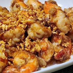 กุ้งผัดกระเทียม