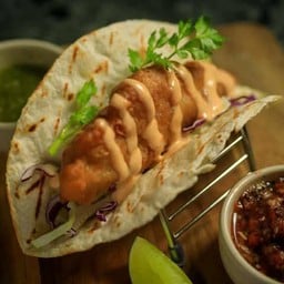 Pizza Naan  Seafood Wasabi And Pesto
With Thai Chili Jam , Fermented Fish Larb พิซซ่านาน น้ำจิั้มซีฟู๊ดวาซาบิเพสโต้ กับน้ำพริกเผาน้ำพริกปลาร้าและลาบ