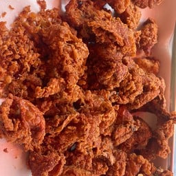 ข้าวเหนียวหมูทอด 2ช.by ละมุน