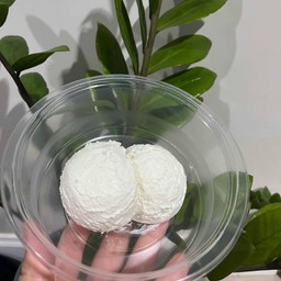 กรีกโยเกิร์ตล้วน 1 สกู๊ป แถมน้ำผึ้ง ท๊อปปิ้ง