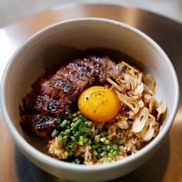 ข้าวผัดมันเนื้อ ไข่ดอง (Beef dripping fried rice with pickled eggs)