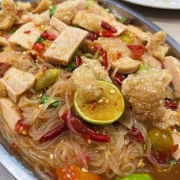 ตำเส้นเล็ก+หมูยอ+แคบหมู