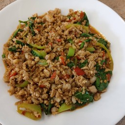 ผัดกะเพรา กับข้าว