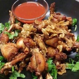 กบทอดกระเทียม