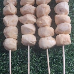 ลูกชิ้นเต้าหู้หมู