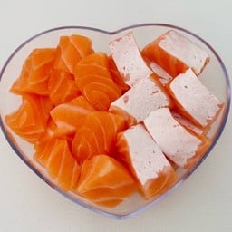 Happy Love (เนื้อล้วน+ส่วนท้องหั่นเต๋า 200 กรัม)
