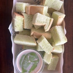 ขนมปังปิ้ง ขนมปังสังขยา กาแฟโบราณ