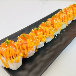 แซลมอนสับซอสสไปซี่โรล 8 ชิ้น