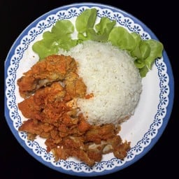 ข้าวไก่ทอด นาย น. - บ้านกลาง