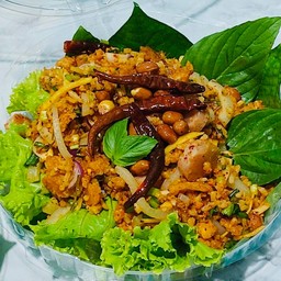 ร้าน บ้านข้าวยำแหนมแคลุกและปอเปี๊ยะทอด สาขา 1 ฮักแพง บ่อวิน