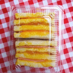 ครัวคุณแม่ - ยำแซ่บ แซนวิชไส้ทะลัก ขนมปังปิ้ง