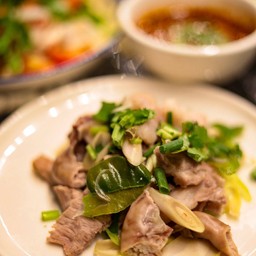 ลวกจิ้ม(หมู+ไส้อ่อน)