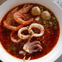 ก๋วยเตี๋ยวต้มยำทะเล
