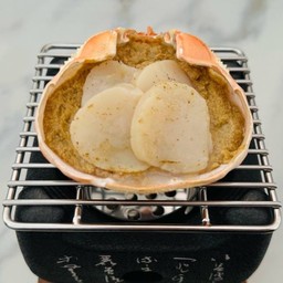 มันปูทาราบะย่างท็อปหอยเชลล์ฮอกไกโด