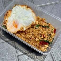 ข้าวผัดกะเพราคลุก