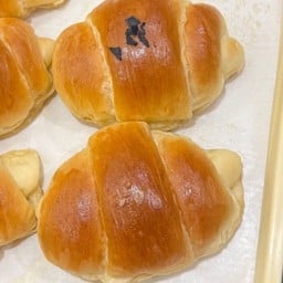 ปังเกลือ SHIO PAN 1ชิ้น (เกลือชมพู หรือ เกลือดำไซปรัส