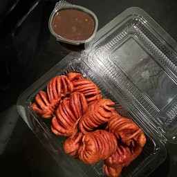 แดงเกลียวเล็ก ไส้กรอกแดงในตำนาน