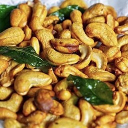 เม็ดมะม่วงหิมพานต์ทอด