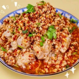 ก๋วยเตี๋ยวต้มยำหมูเด้งโคตรหมูสับ