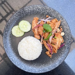 ข้าวยำไก่แซ่บ