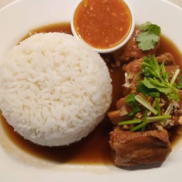 ข่่้าวซี่โครงหมูตุ๋น