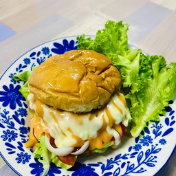 Tuan Burger (ผังเมือง4 ซอย 12)