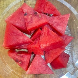 แตงโมสดพร้อมทาน watermelon