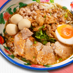 ก๋วยเตี๋ยวหมูนุ่มต้มยำ