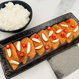 เซ็ทแซลมอนดองน้ำปลากวน 120 กรัม