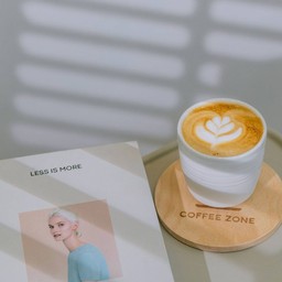 ลาเต้ร้อน