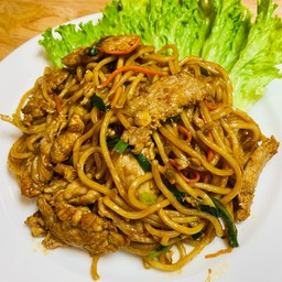 Yaki soba หมู เส้นสด