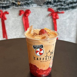 สตรอเบอร์รี่ ลาเต้ ชาไทย