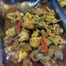 ยำแซ่บ(สายมอ) 1/26 ถนนเจริญประดิษฐ์ ต.รูสะมีแล อ.เมือง จ.ปัตตานี 94000 (ร้านอยู่จรงช้ามแมนดาริน สุกี้ติ่มซำ)