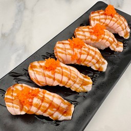 เซ็ทซูชิแซลมอนเบิร์นไฟเทอริยากิ  5 ชิ้น