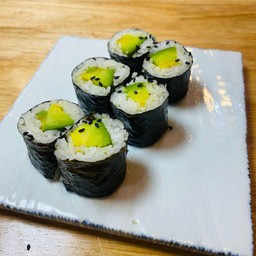 AVOCADO MAKI