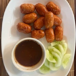 ลูกชิ้นทองสุข(คัมม่อนเพลส) สวนบวกหาด