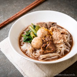 ก๋วยเตี๋ยวเรือ (เนื้อ)